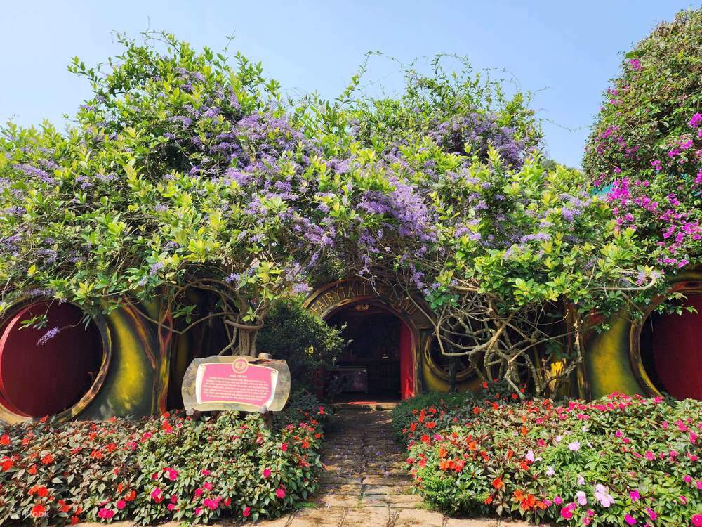 Tiket Fairytale Land dan Vinh Tien Wine Cellar di Da Lat