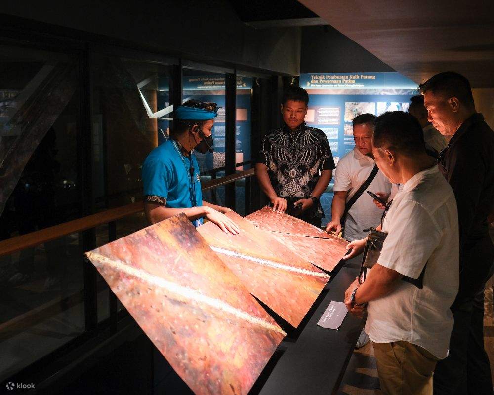 muzium di garuda wisnu kencana statue