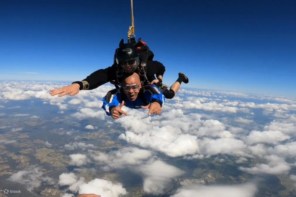 skydive 60 seconds