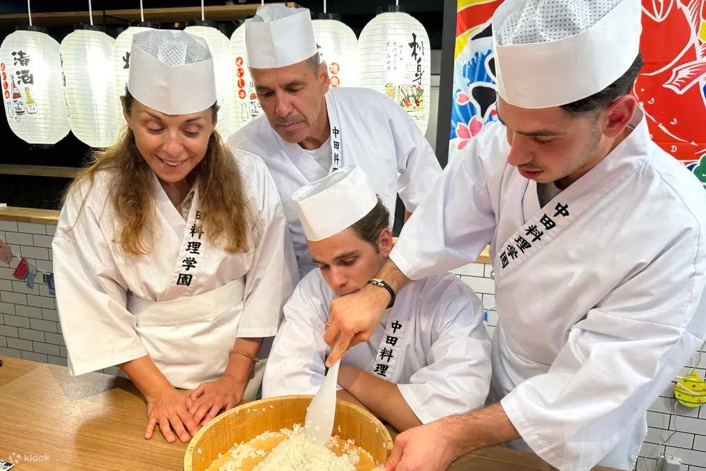 가나자와에서 즐기는 전통 스시 & 일본 요리 교실