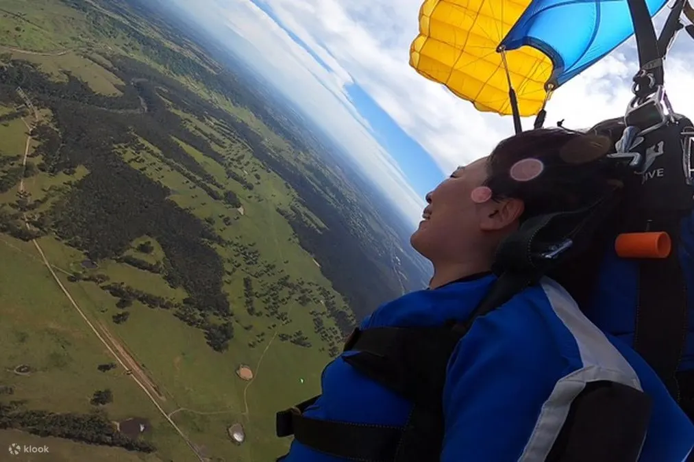 skydive above sydney
