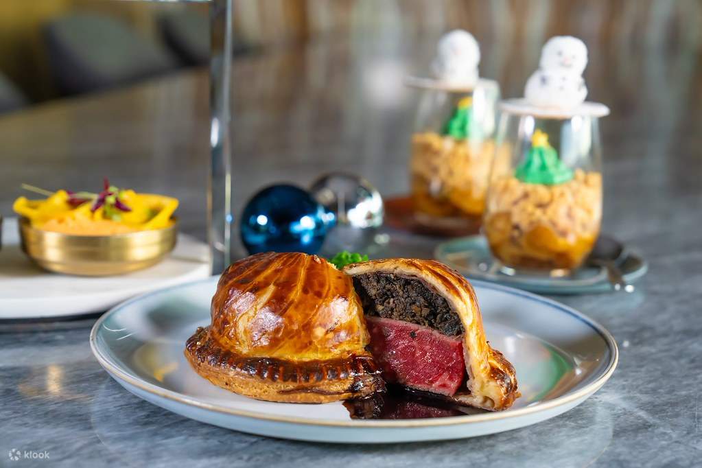 Hyatt Centric Victoria Harbour Hong Kong - Cruise Restaurant & Bar Dining Offers