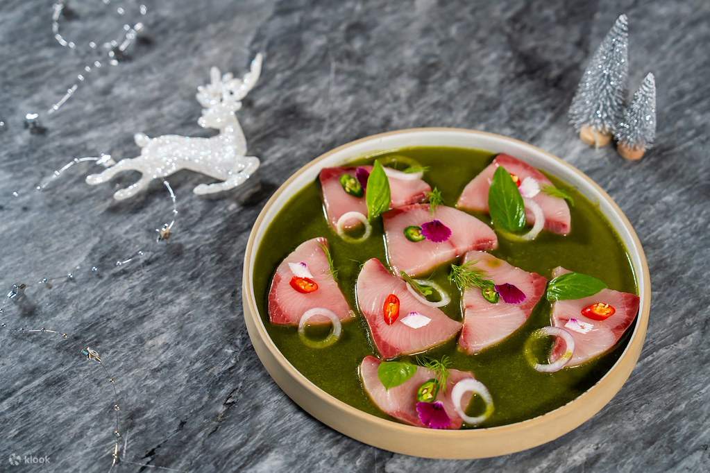 Hyatt Centric Victoria Harbour Hong Kong - Cruise Restaurant & Bar Dining Offers