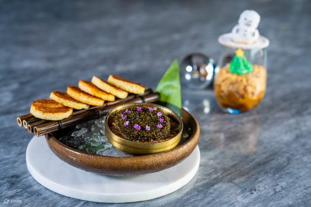 Hyatt Centric Victoria Harbour Hong Kong - Cruise Restaurant & Bar Dining Offers