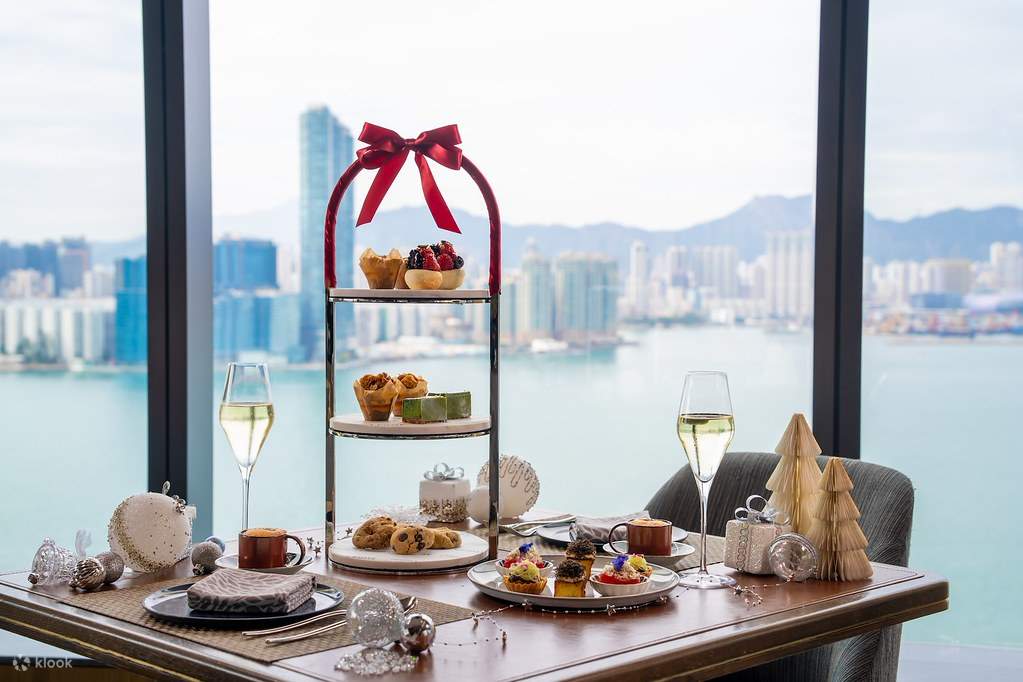 Hyatt Centric Victoria Harbour Hong Kong - Cruise Restaurant & Bar Dining Offers