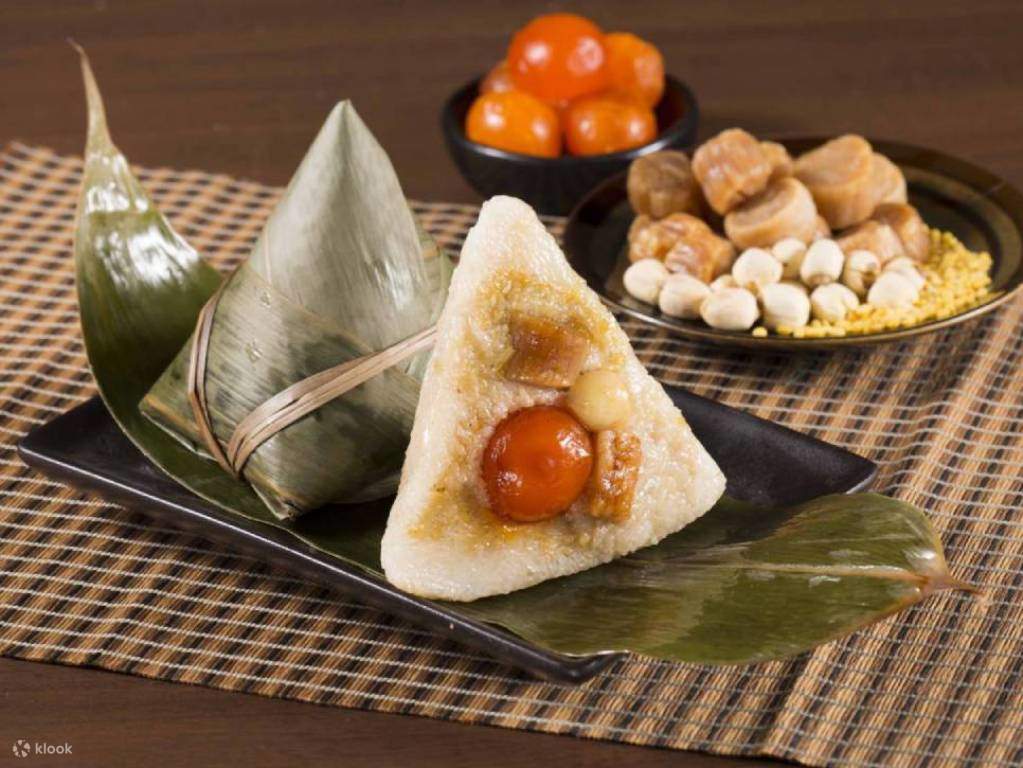 瑶柱蛋黄咸肉粽