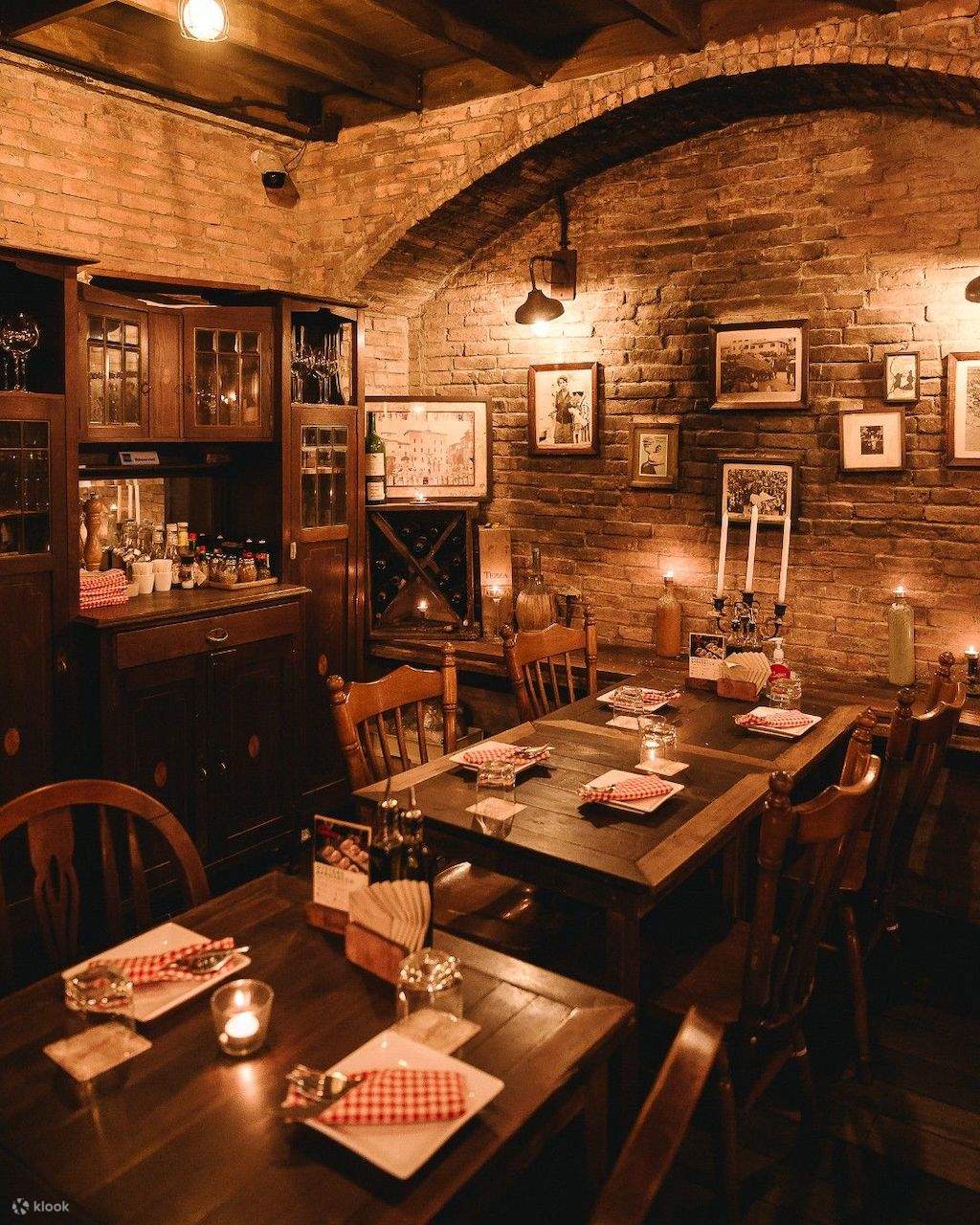 Cantina Wine Bar & Italian Kitchen in Ari, Bangkok