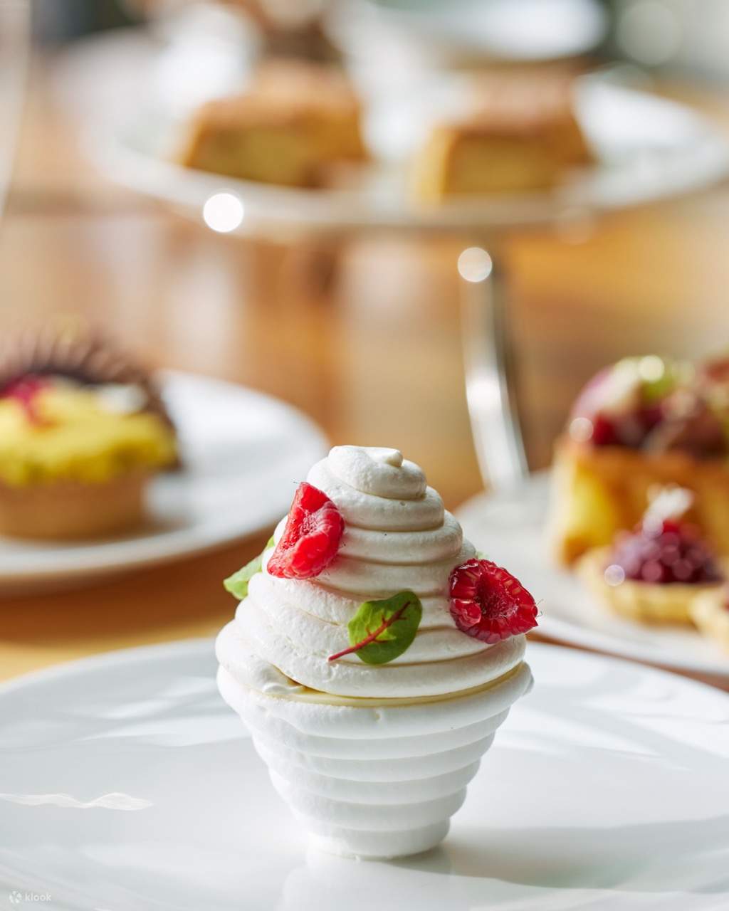 Лобби в The Peninsula Bangkok