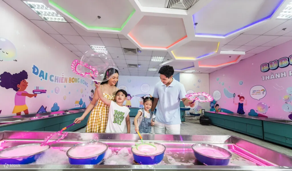 Besides, VinKE is a space dedicated to career guidance for children