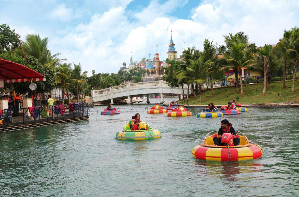 imagica water park lazy river