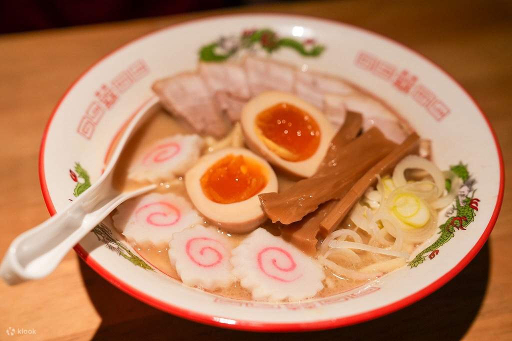 与专业厨师一起上的京都拉面和饺子烹饪课