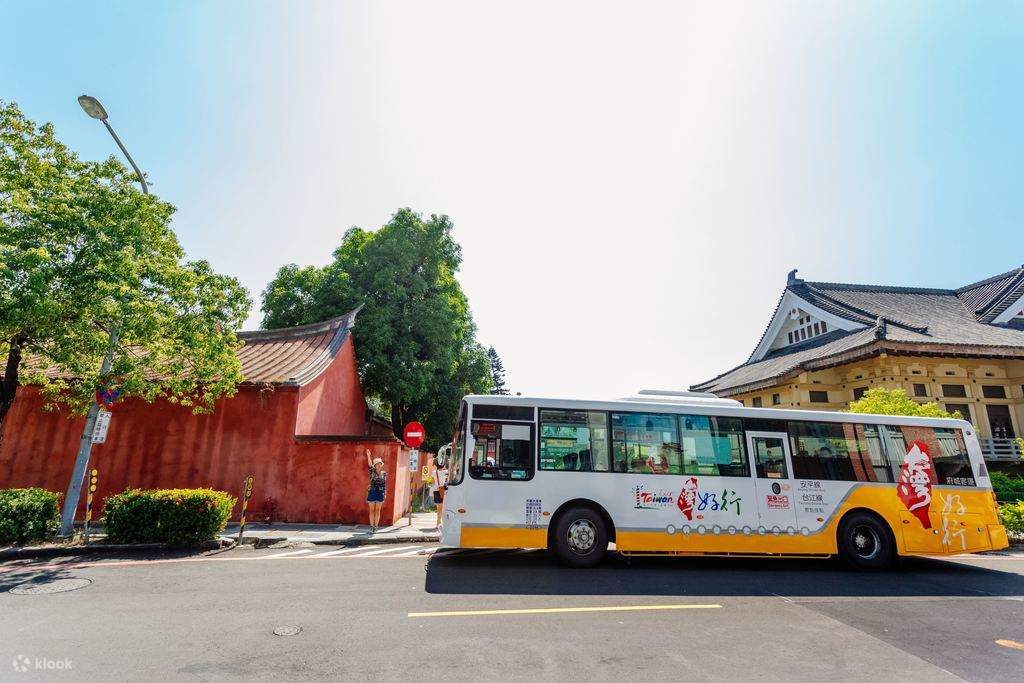 tainan tourist shuttle bus