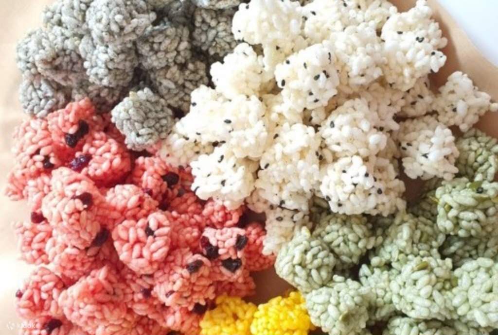 Jeli agar tradisional Korea dalam pelbagai warna