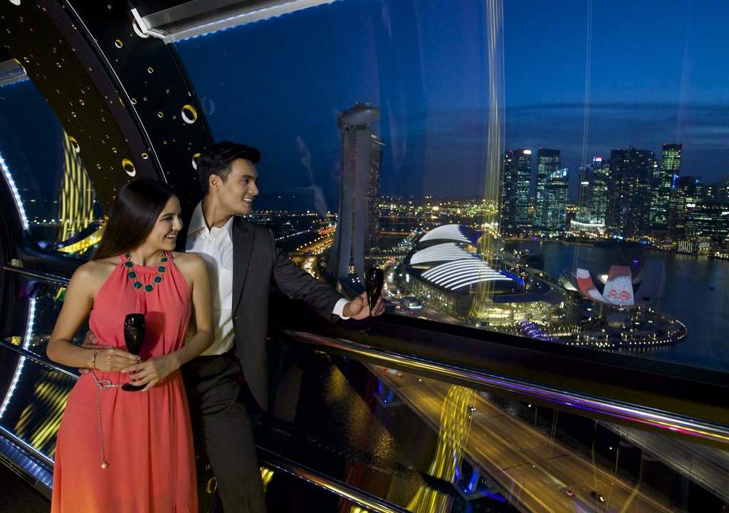 enjoy new year's eve at singapore flyer