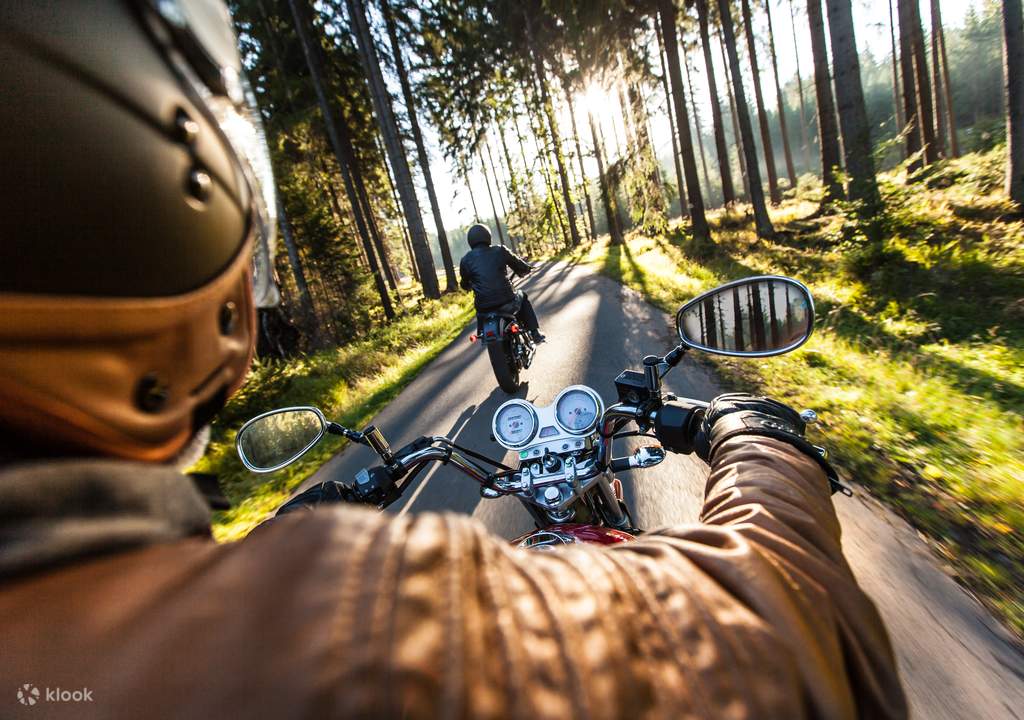 riding your way through taipei on a motorbike