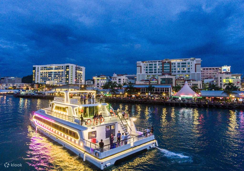 watch the sunset while relishing delicious meals on a dinner cruise