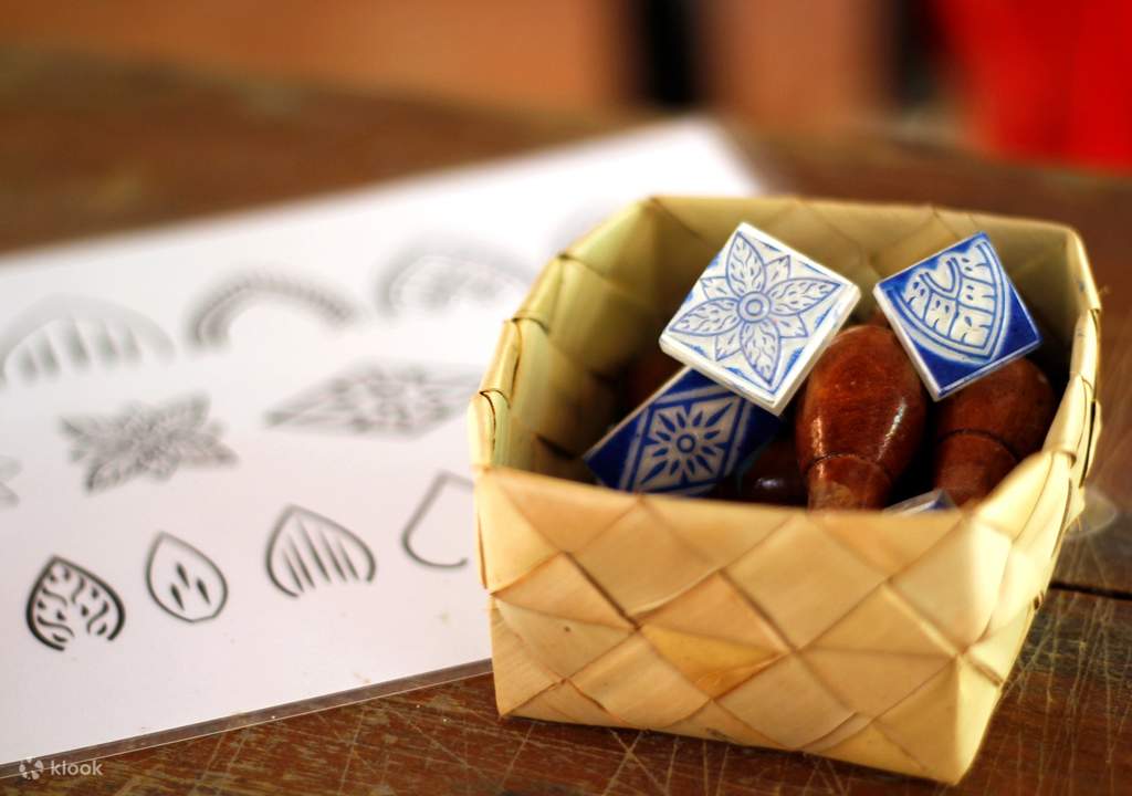 make your own pot souvenirs at khmer ceramics