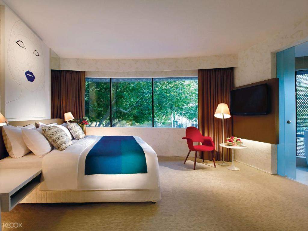 D'Hotel Singapore Stay and Relax Staycation in a Deluxe or Executive
