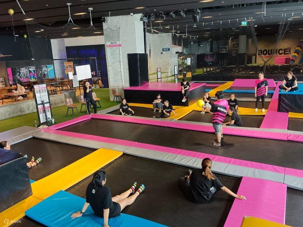 Bounce Thailand di Central Chaengwattana di Nonthaburi