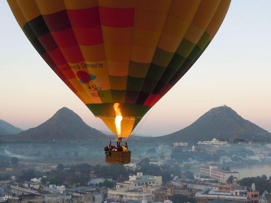 Jaipur: SkyWaltz Hot Air Balloon Safari 