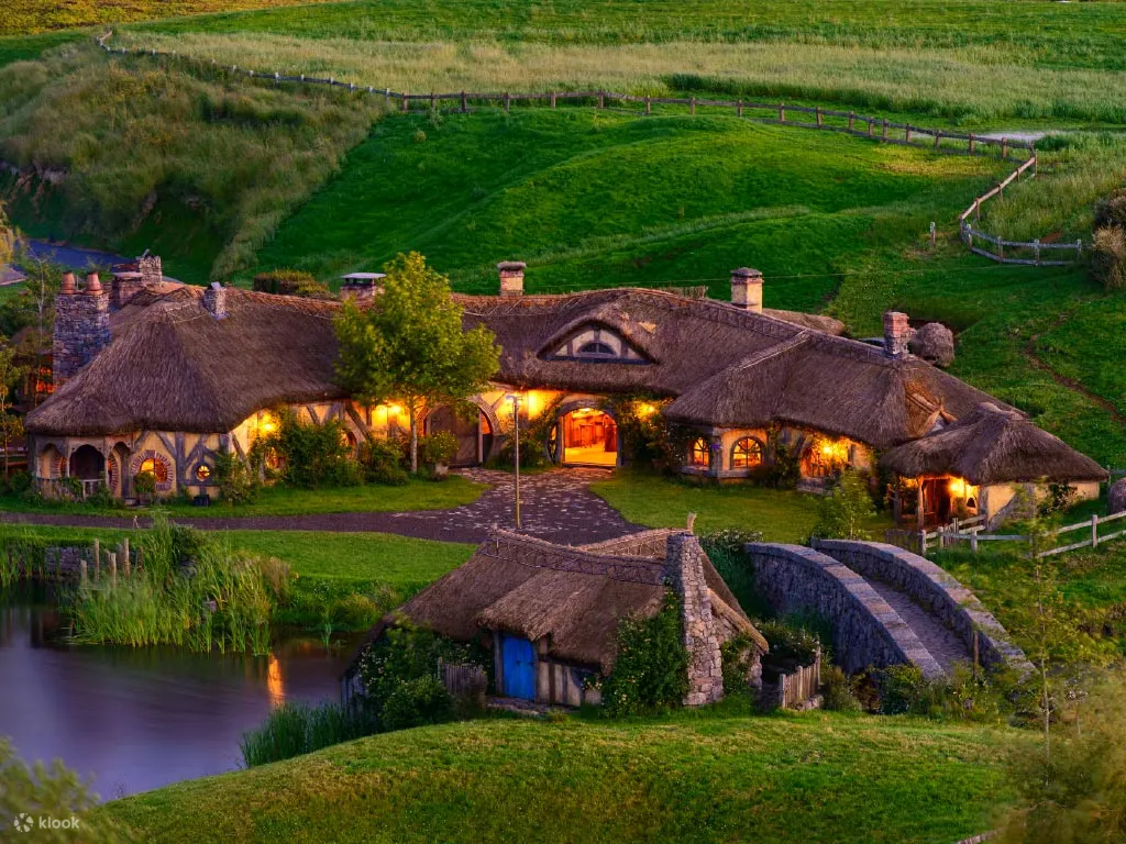 霍比屯 (Hobbiton) 袋底洞 (Bag End) 的优美景色