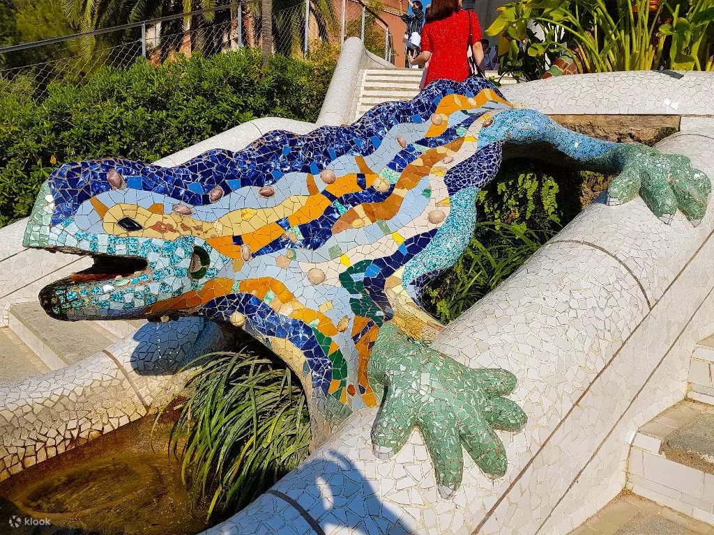 人気ランキング1位～（売れ筋商品） Park Güell Gaudí Barcelona グエル公園 ガイドブック（グエル 洋書