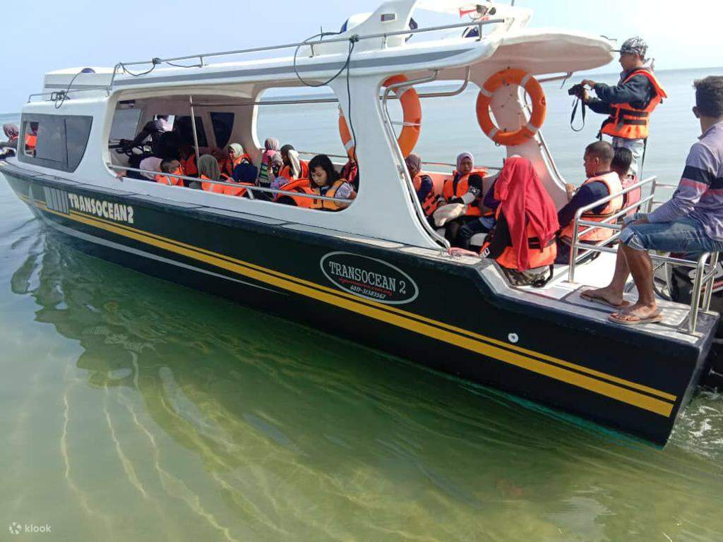 馬來西亞白色快艇