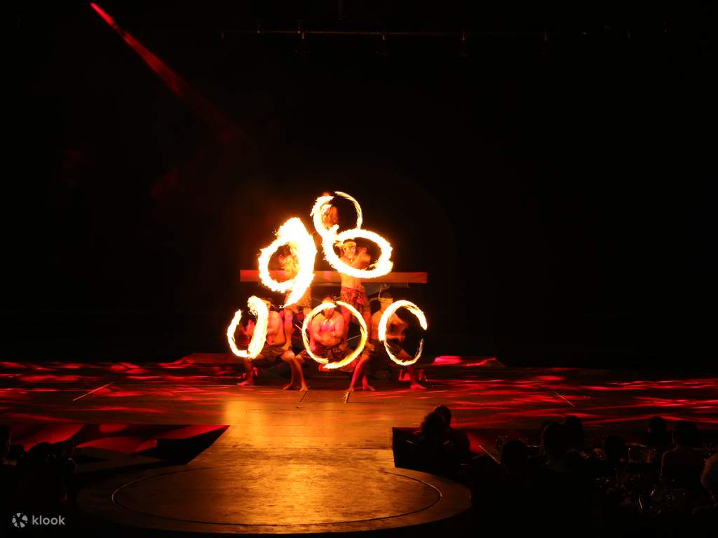 watch the taotao tasi beach show in tumon