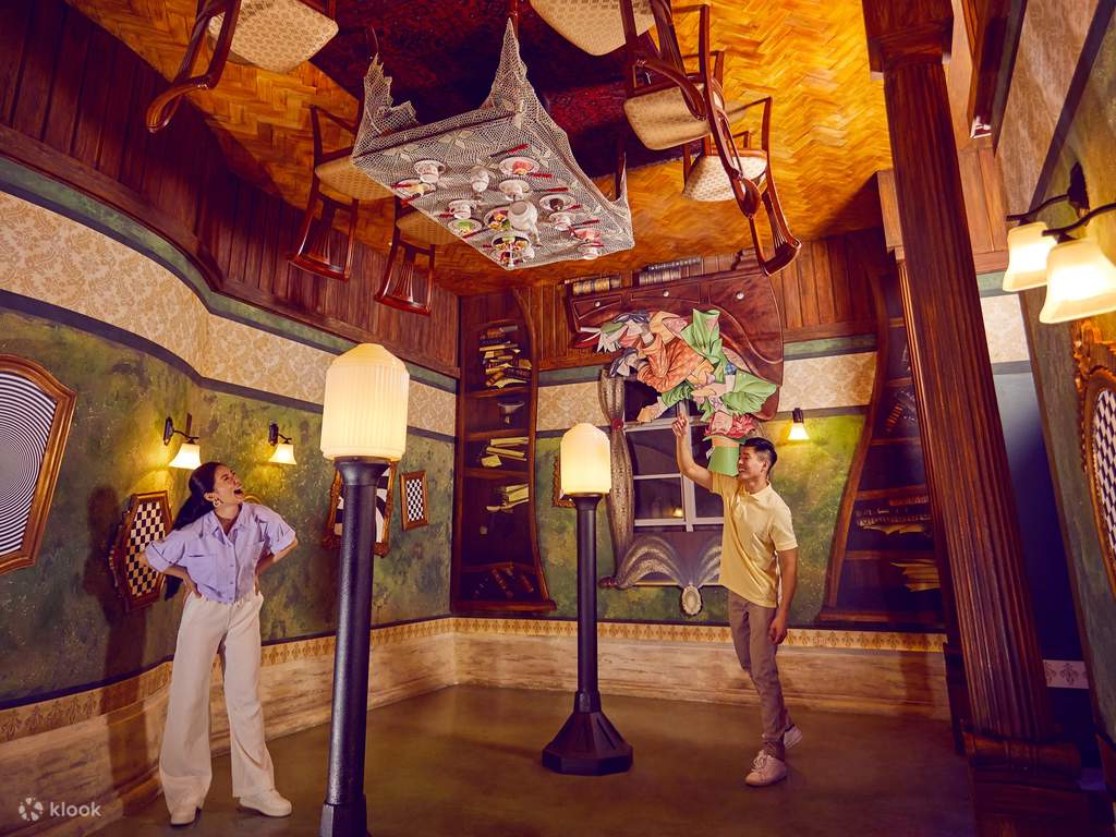 warner bros. world abu dhabi