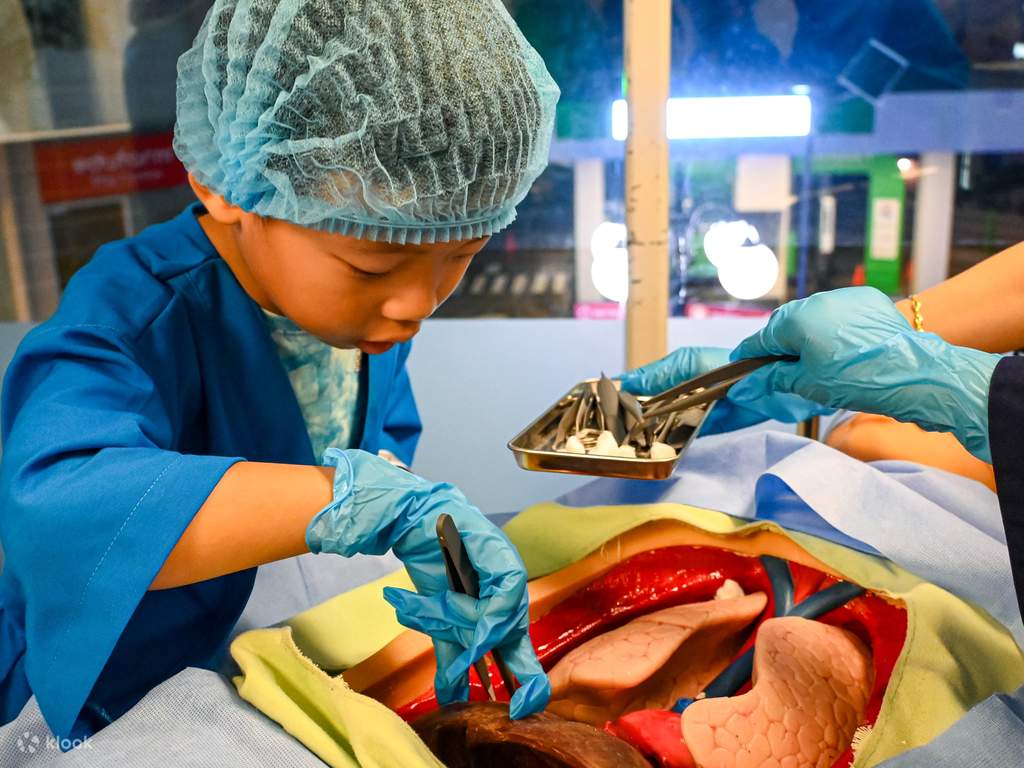 learn, discover and play at kidzania singapore