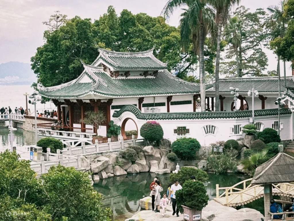 visit the famous south putuo temple