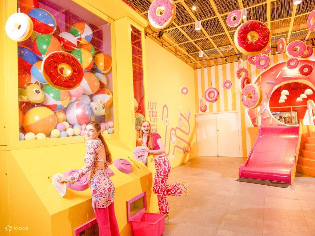 take fabulous snaps in the picture-perfect dessert museum