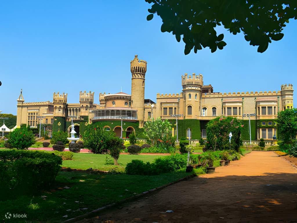 Bangalore: Full-Day Private City Highlight Tour With Pickup India
