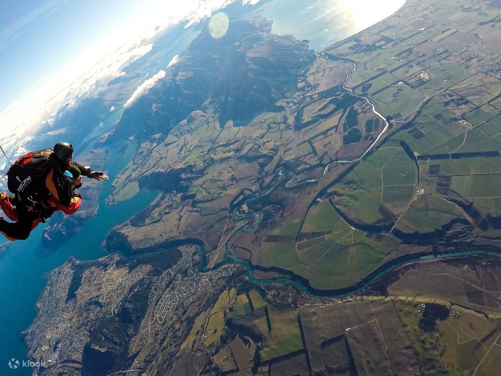 skydiving