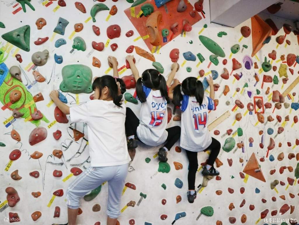 Taipei Rock Climbing Fitness Classroom Bouldering