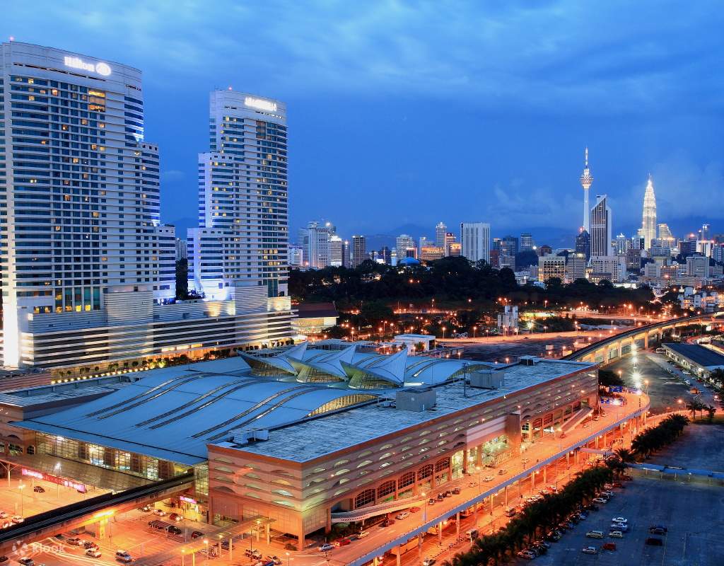 enjoy a night tour of kuala lumpur