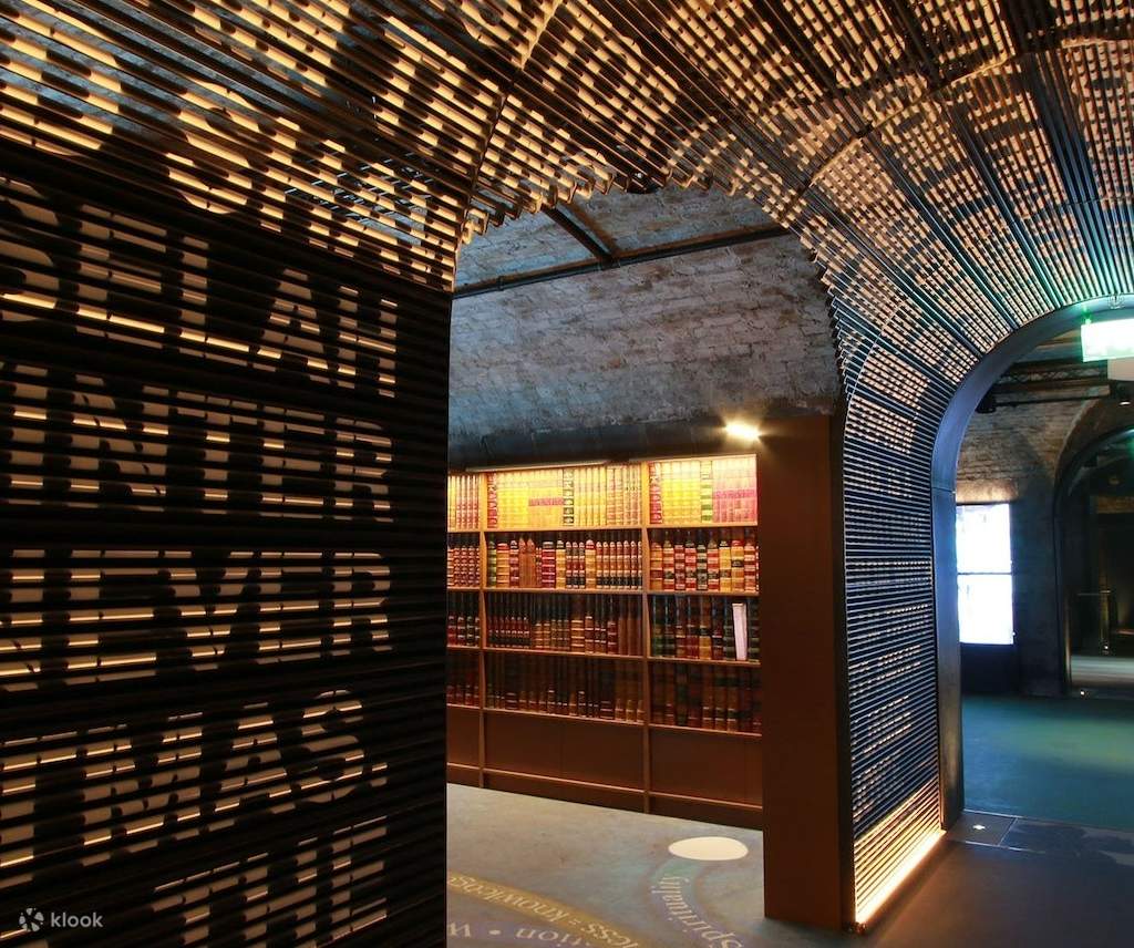 learn about the irish living abroad at epic the irish emigration museum