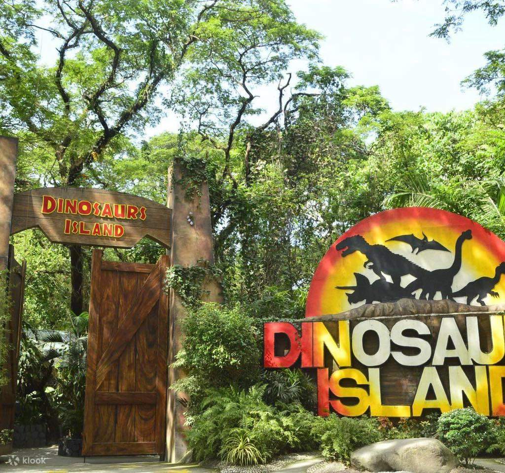 spend a day at dinosaurs island