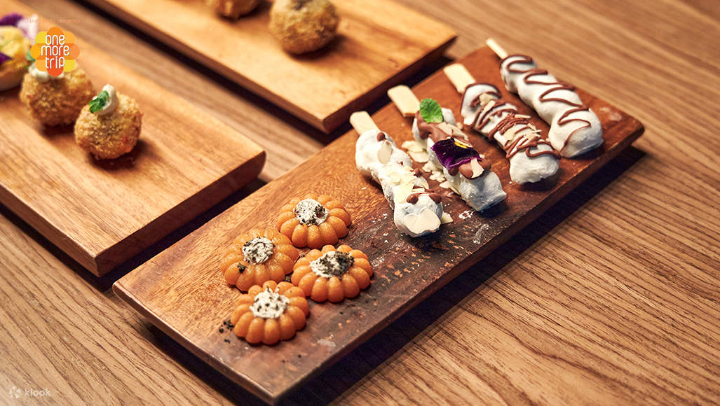 Dégustation de divers desserts traditionnels coréens