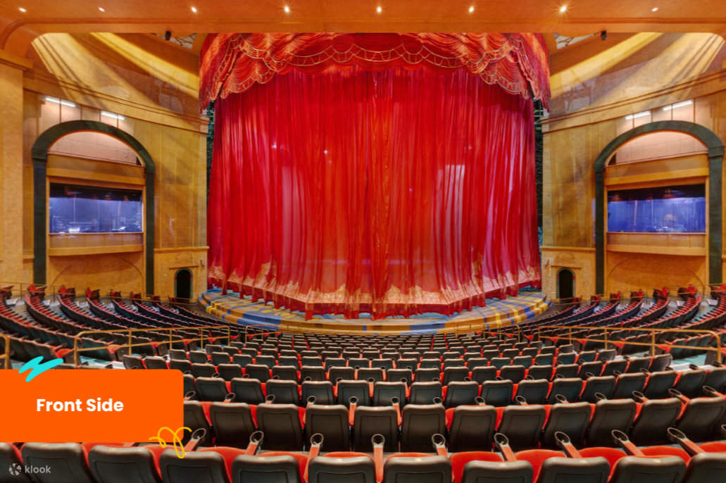 Rasakan pertunjukan air yang menakjubkan dengan pemandangan tak tertandingi dari kursi premium Anda