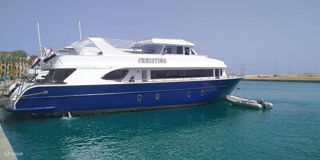 Snorkeling With Dugong Marsa Mubarak boat trip with lunch 