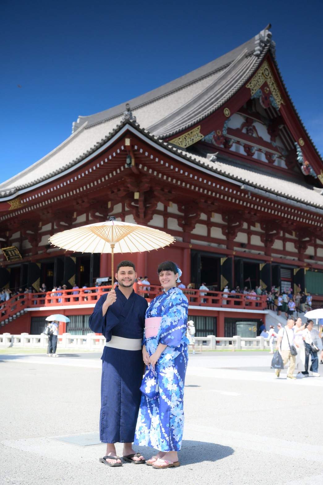 Noleggio kimono e servizi fotografici ad Asakusa (Tokyo/fornito da Kimonoya Mitsuki)