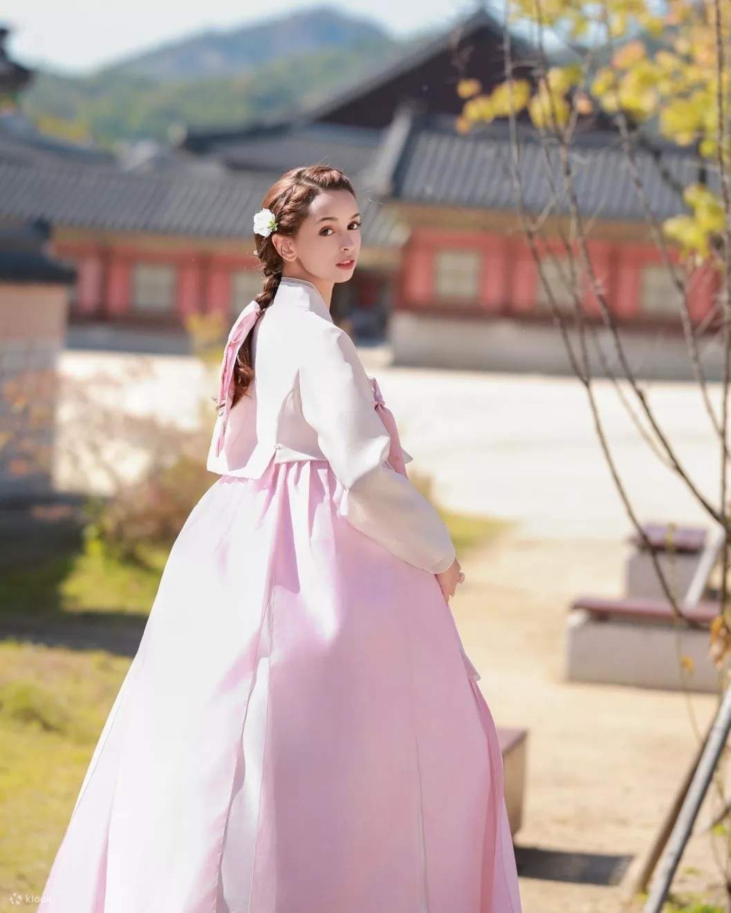 Penyewaan Hanbok dan Dandanan Rambut di Gyeongbokgung, Seoul