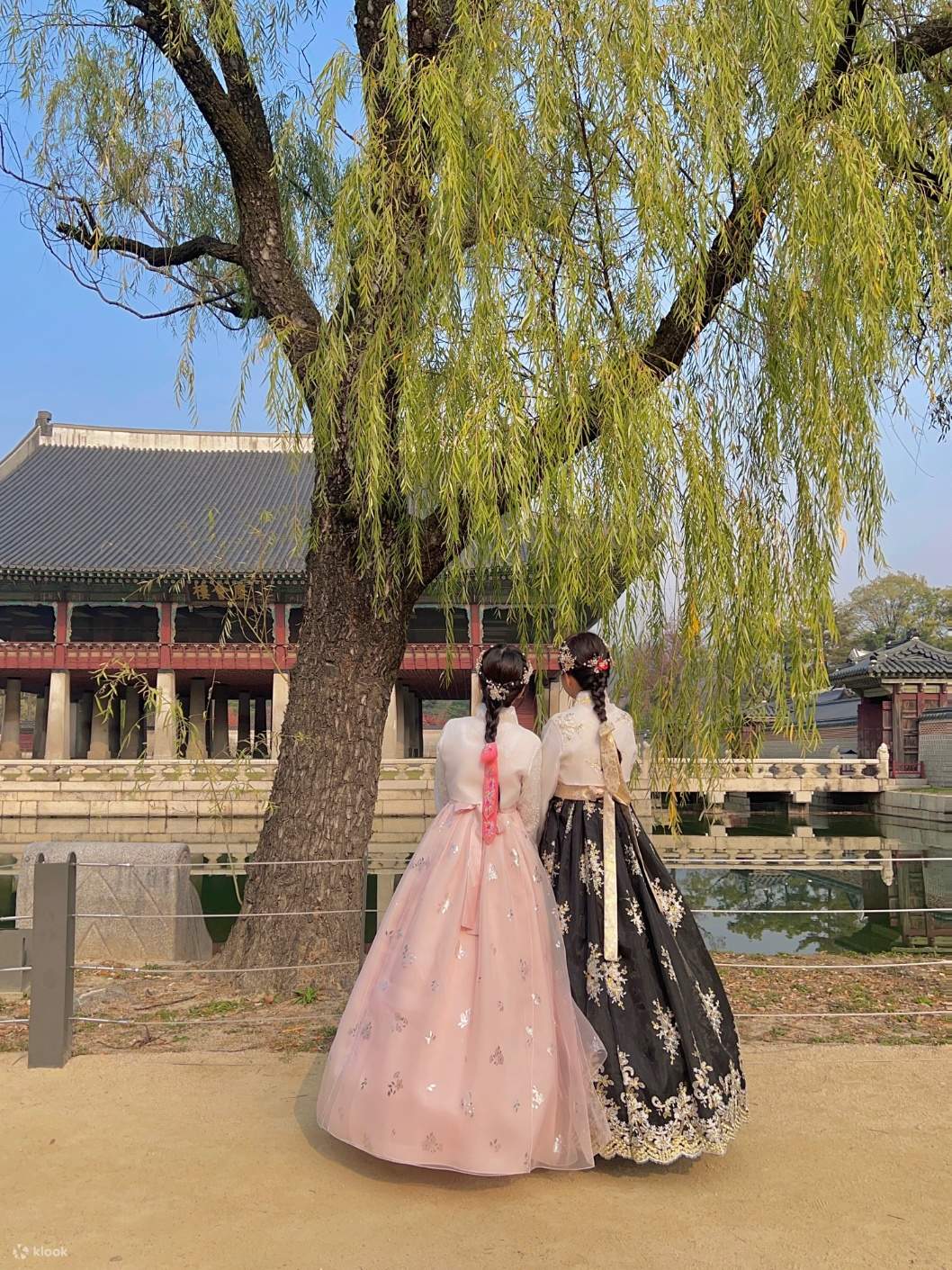 Byulgungteo Hanbok Experience Gyeongbokgung Branch