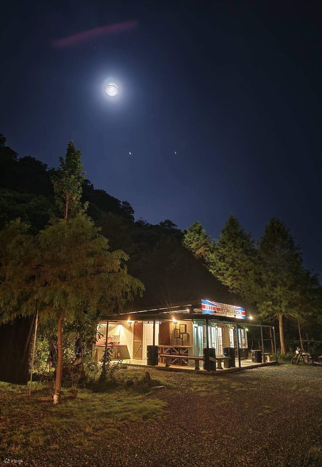 Royal Bear Glamping Luxus-Wohnmobil-Erlebnis