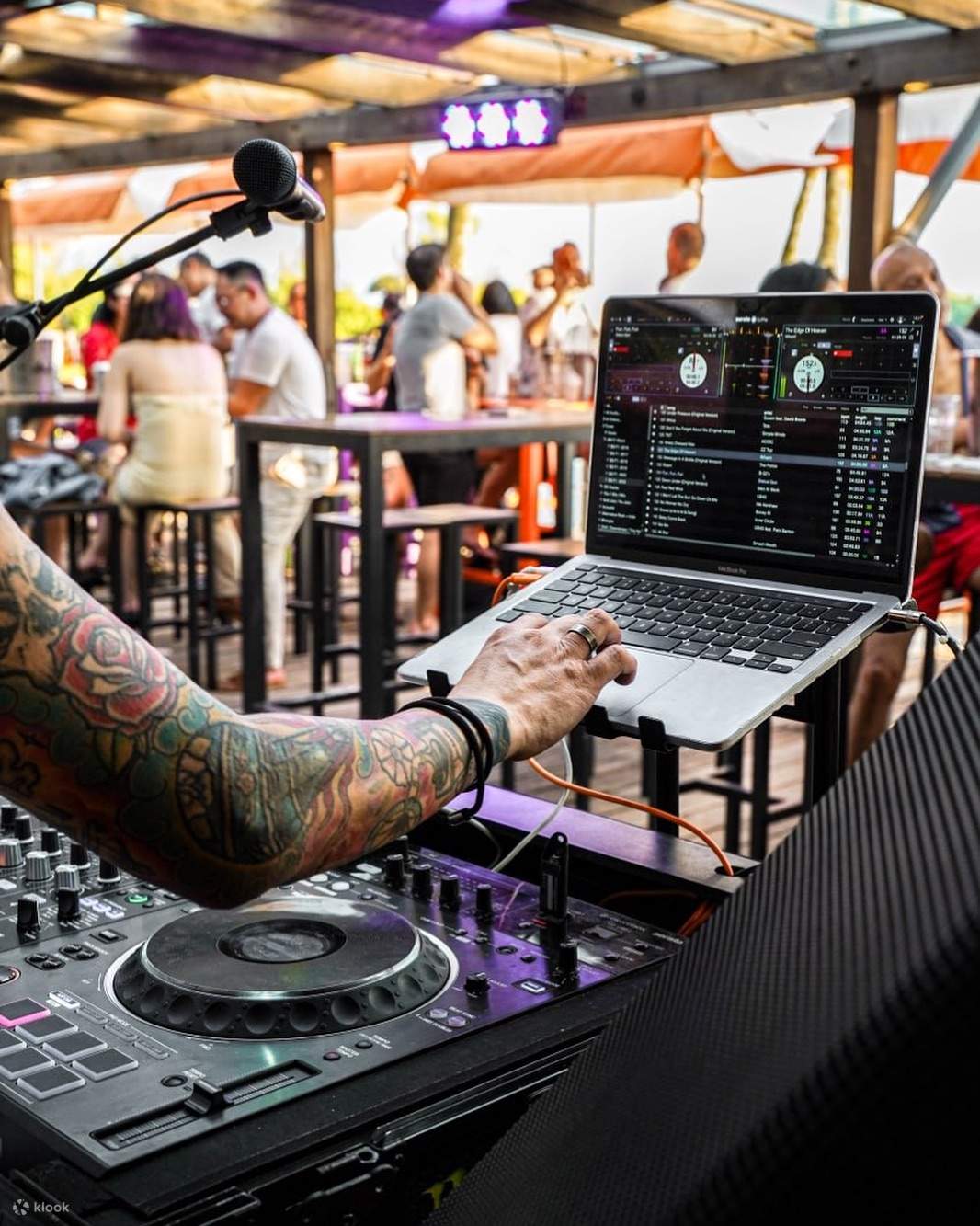 ビキニバーライブ - エンターテイメントDJ