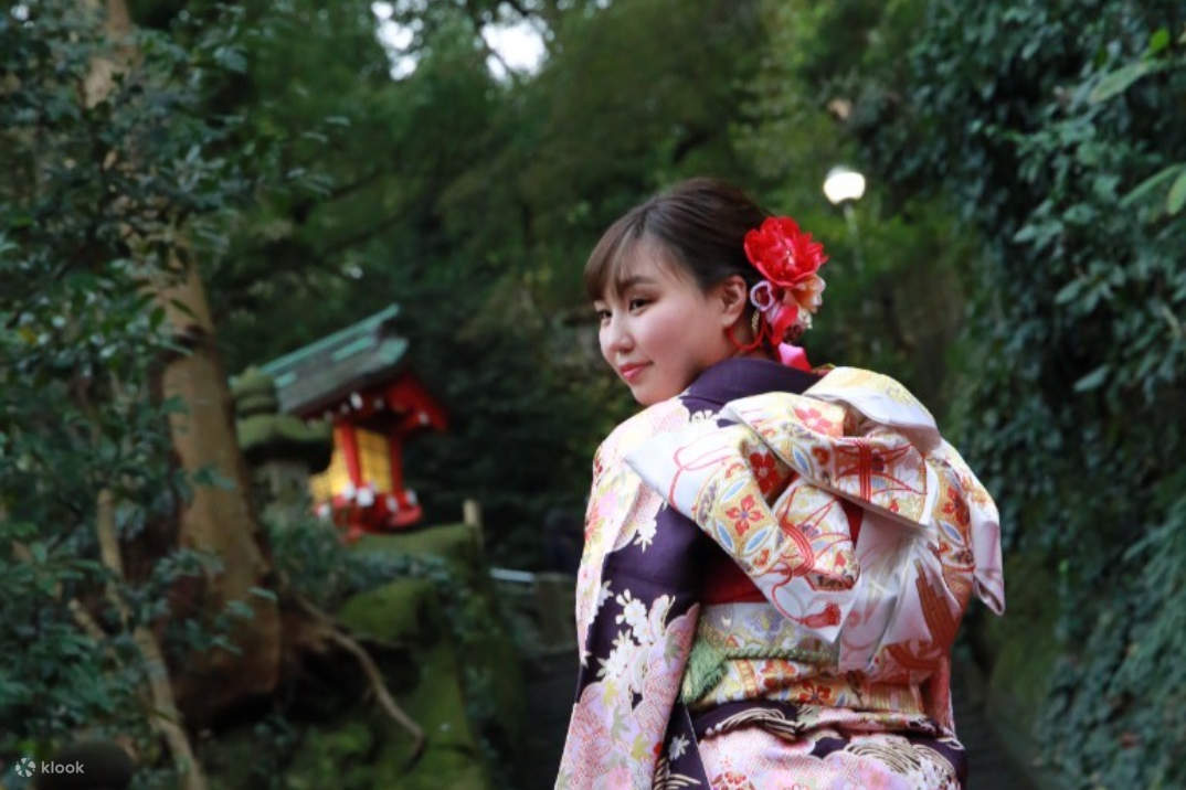 ragazza in kimono