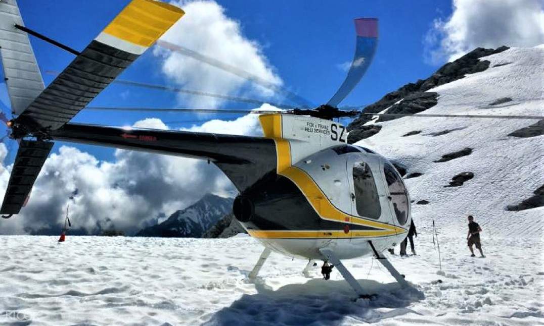 Twin Glacier Helicopter Flight in Franz Josef Glacier, New Zealand