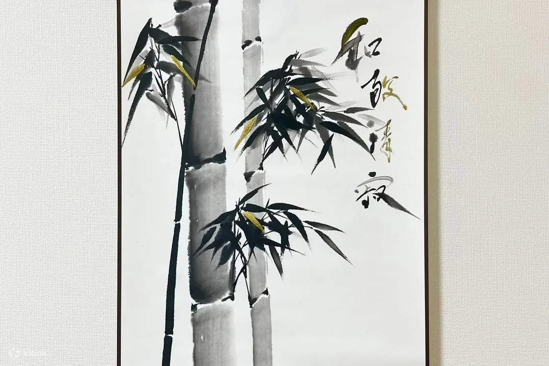 屏風　Sumi-e a painting in black ＆white 屏風 Sumi-e a painting in black ＆white Hide And Seek