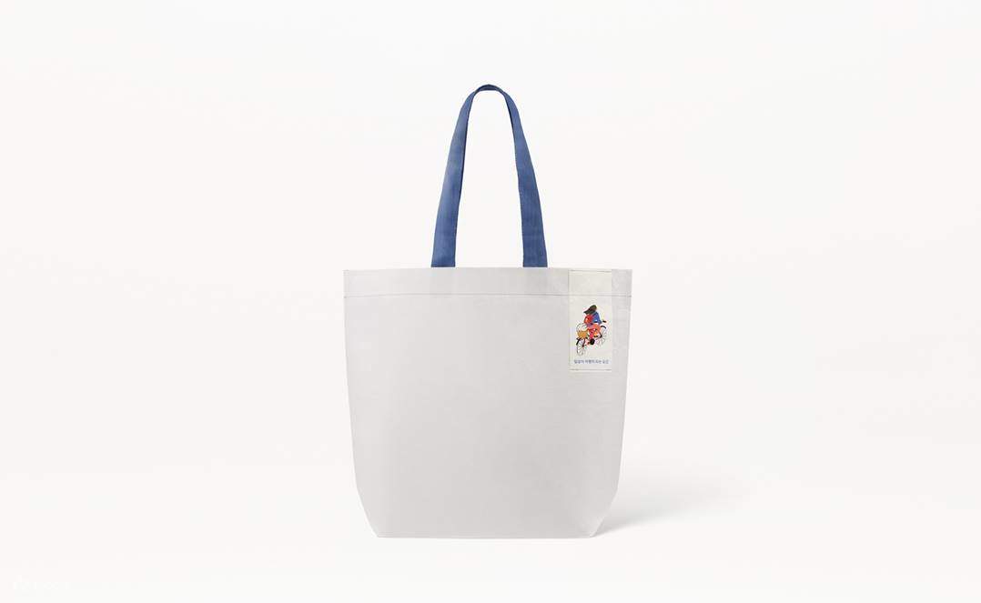 Phần thưởng khi mua hàng: Nhận túi mua sắm khi mua hàng hiệu trong ngày có giá trị từ ₩30.000 trở lên